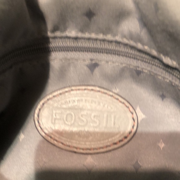 Fossil Maddox Crossbody - Picture 6 of 11
